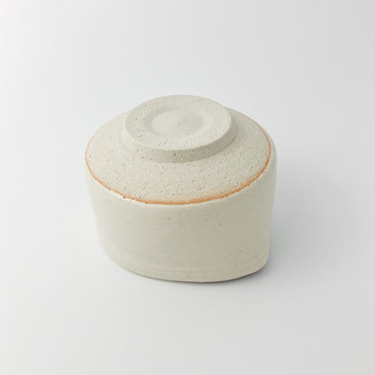 Matcha Bowl With Spout (White)